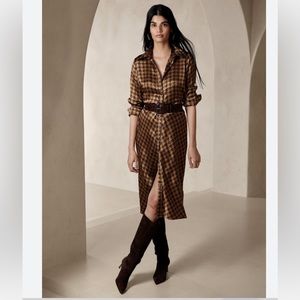 NWT Banana Republic silk enchant shirtdress.